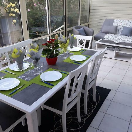 Gite Au Bord Du Lac Montville 外观 照片