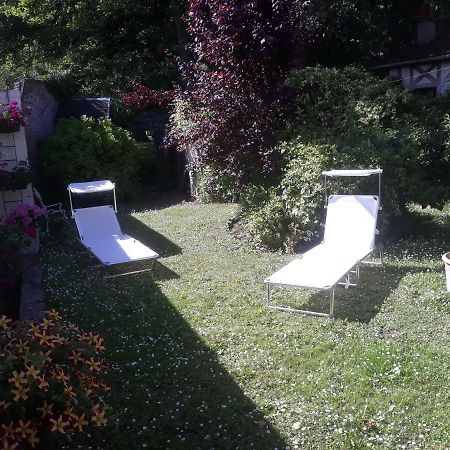 Gite Au Bord Du Lac Montville 外观 照片