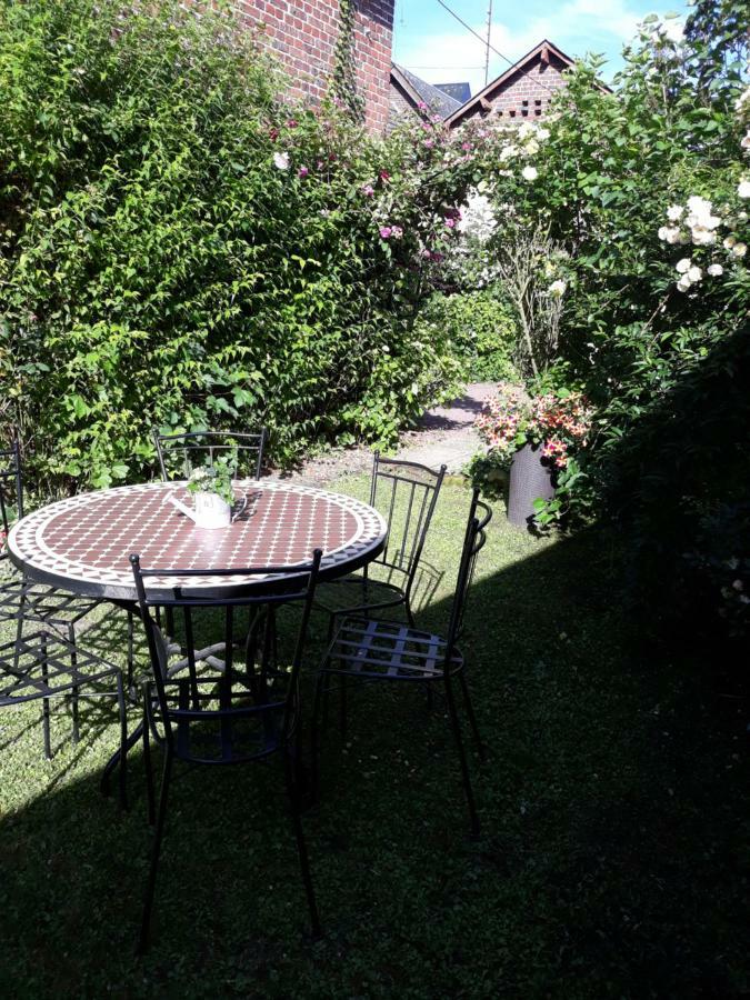 Gite Au Bord Du Lac Montville 外观 照片